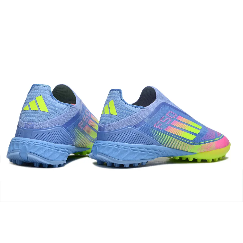 Chuteira Society Adidas | Explosão de cores e velocidade