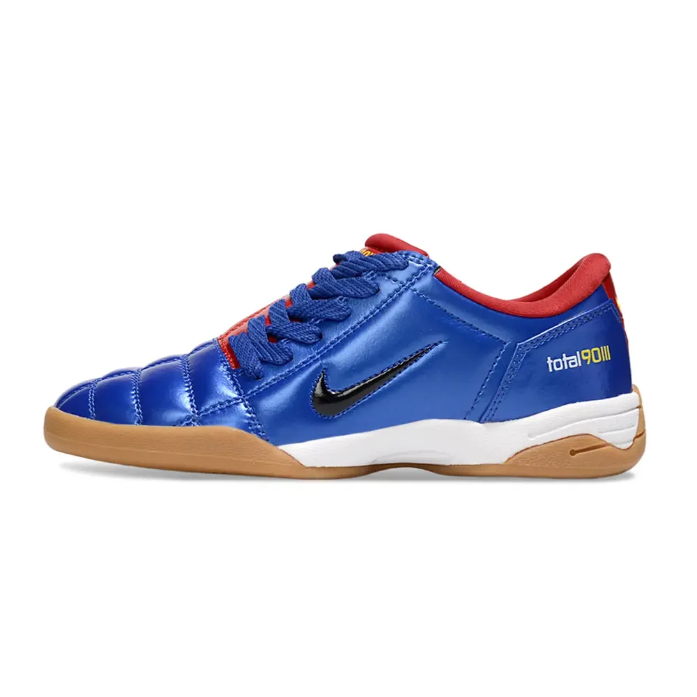 Chuteira Nike Total 90 IC | Conforto, potência e precisão