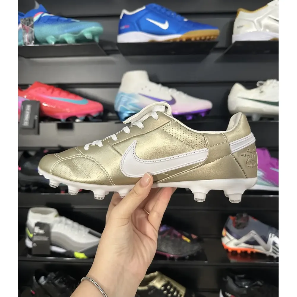 Chuteira Campo Nike Premier 3 FG Dourada e Branca - Pronta Entrega