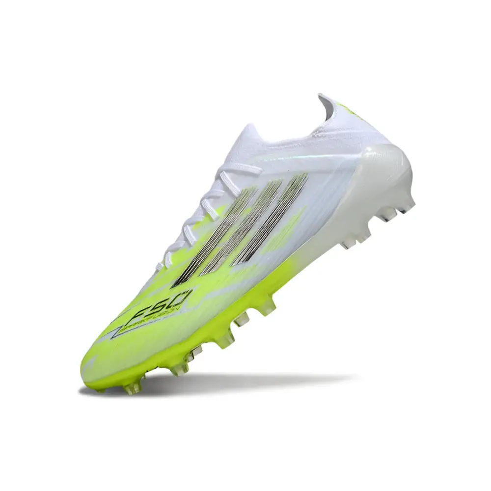 Chuteira Adidas F50 FG | Leveza explosiva