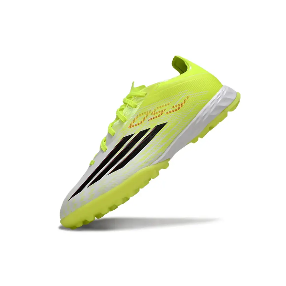 Chuteira Society Adidas F50 TF | Velocidade e Leveza