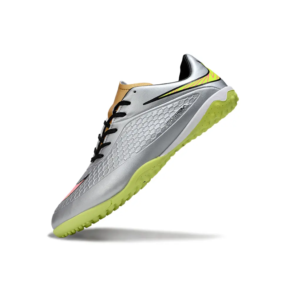 Chuteira Society Nike Hypervenom TF | Leveza e Controle