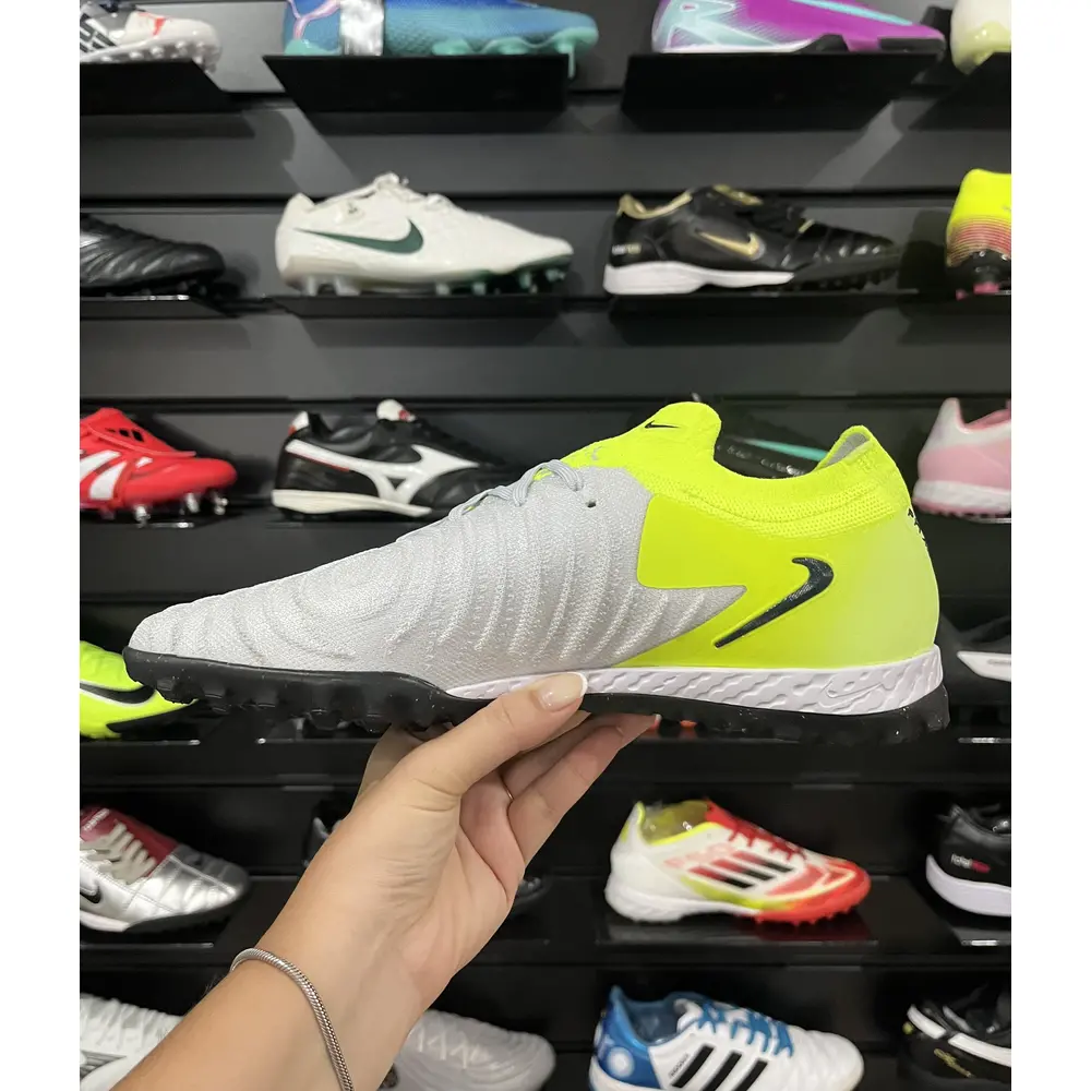 Chuteira Society Nike Phantom GX 2 Elite TF Cinza e Verde - Pronta Entrega