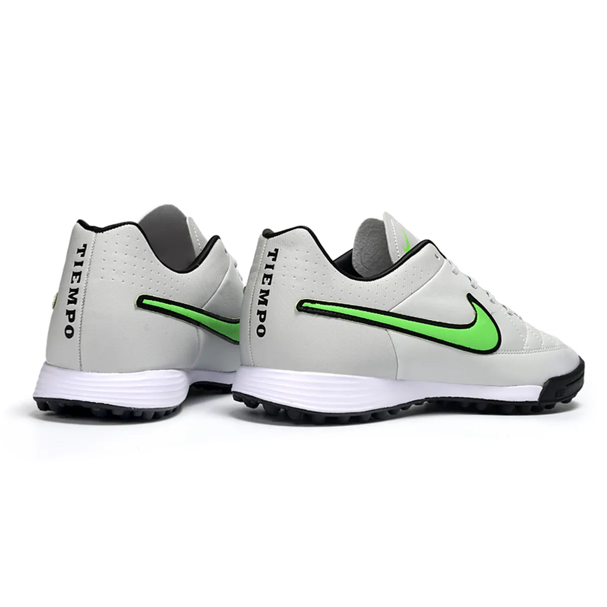 Chuteira Society Nike Tiempo | Conforto e performance
