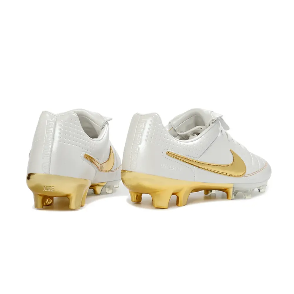 Chuteira Campo Nike Tiempo R10 FG - Conforto e Controle