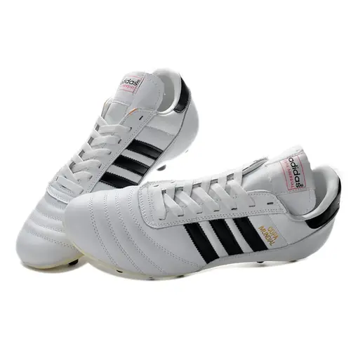 Chuteira Campo Adidas Copa Mundial FG Branca e Preta