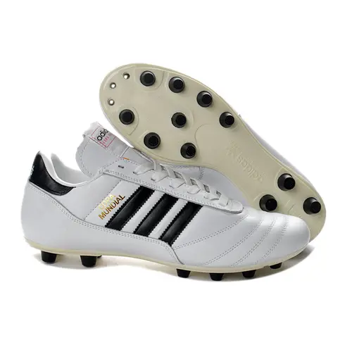 Chuteira Campo Adidas Copa Mundial FG Branca e Preta