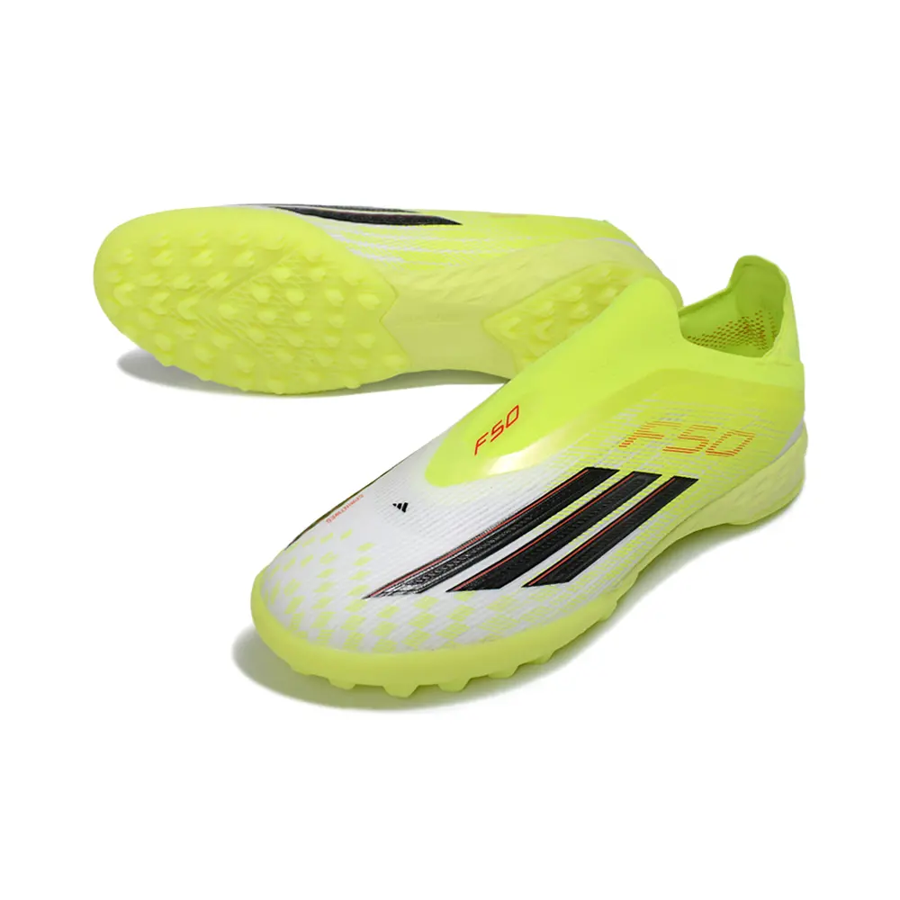 Chuteira Society Adidas F50+ | Leveza e Controle