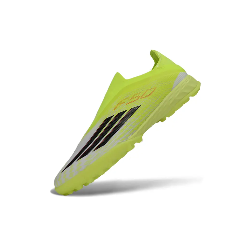 Chuteira Society Adidas F50+ | Leveza e Controle