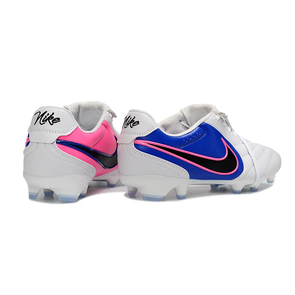 Chuteira Campo Nike Tiempo Ligera Pro FG Branco, Azul e Rosa
