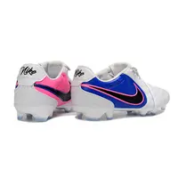 Chuteira Campo Nike Tiempo Ligera Pro FG Branco, Azul e Rosa - imagem 3
