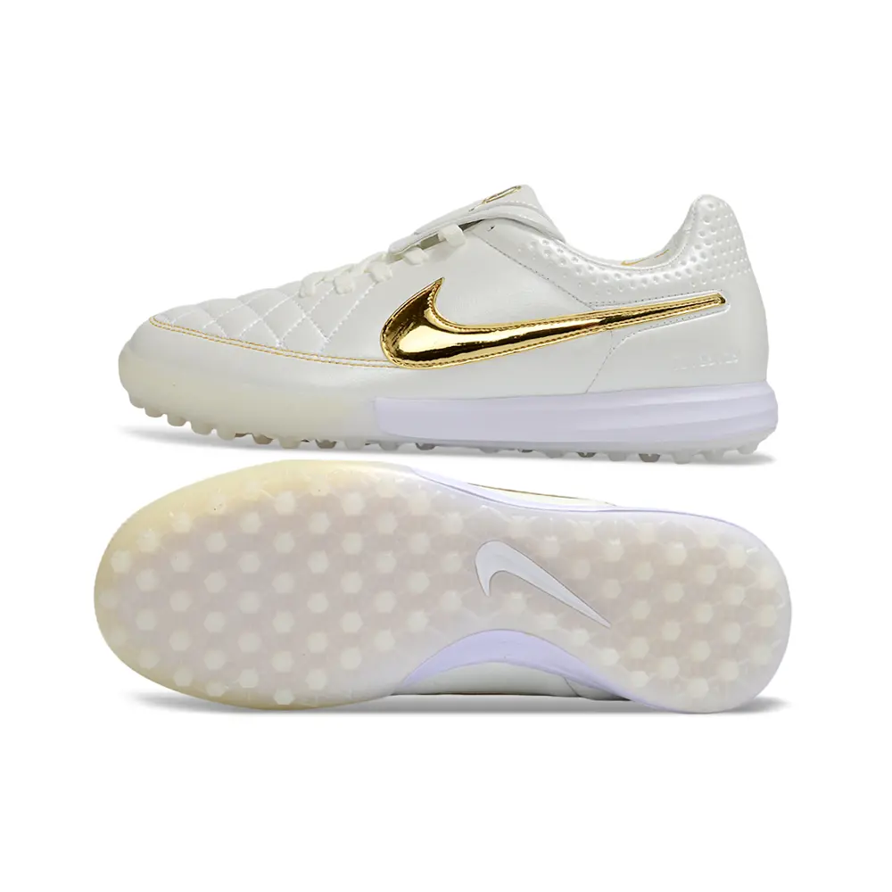 Chuteira Society Nike Tiempo TF Ronaldinho Branca e Dourada