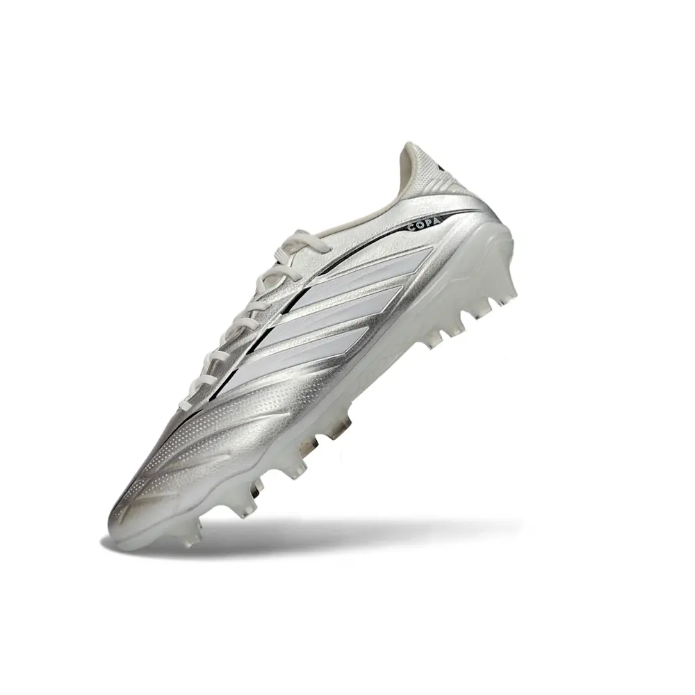 Chuteira Adidas Copa Pure Elite FG | Toque refinado