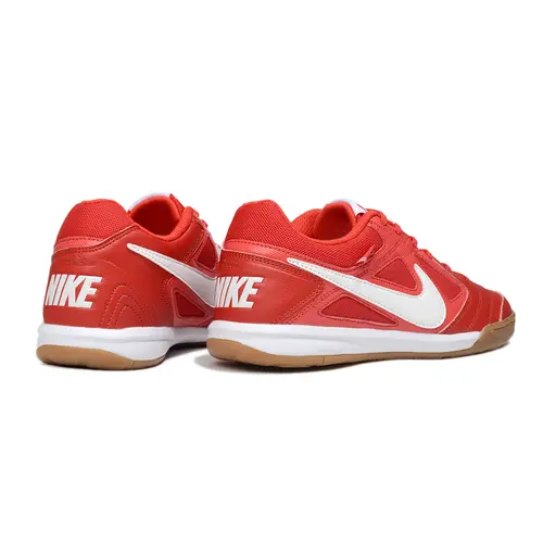 Chuteira Futsal Supreme x Nike SB Gato IC Vermelho e Branco