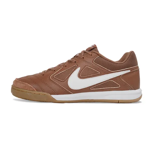 Chuteira Futsal Supreme x Nike SB Gato IC Marrom e Branco