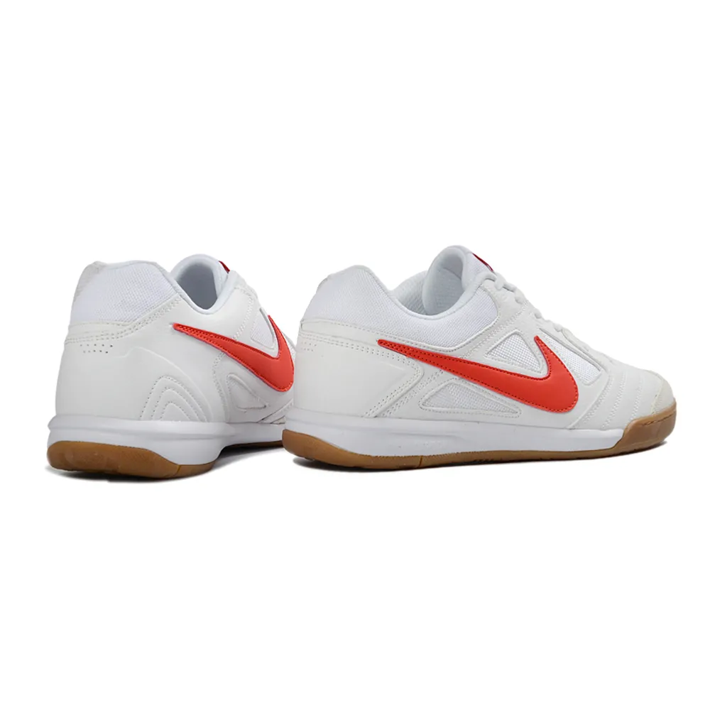 Chuteira futsal Supreme x Nike SB Gato IC | Elegância Urbana