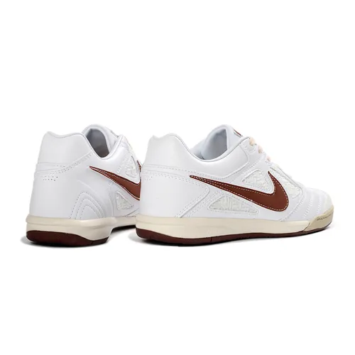 Chuteira Futsal Supreme x Nike SB Gato IC Branco e Marrom