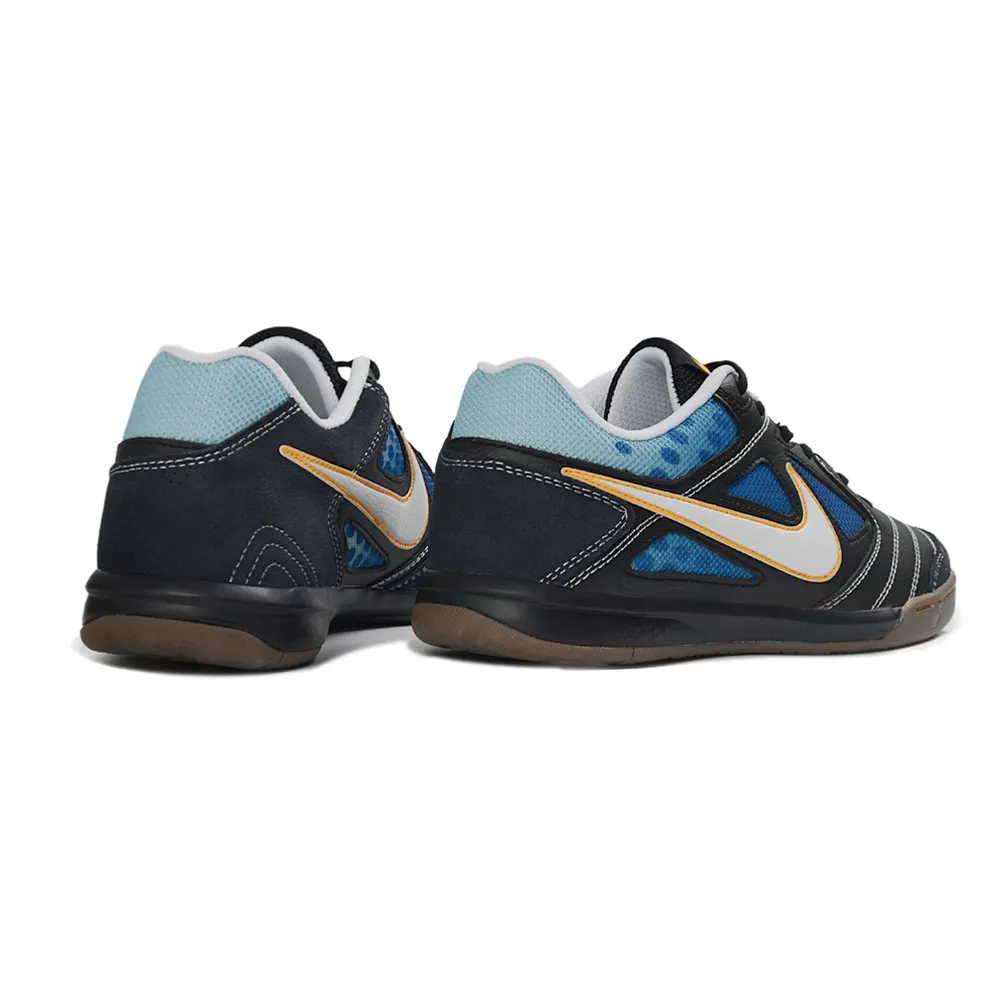 Chuteira Futsal Supreme x Nike SB Gato IC | DNA das Quadras