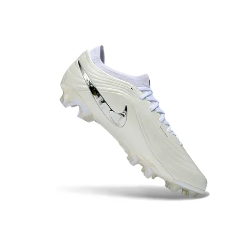 Chuteira Campo Nike Tiempo Maestro Elite FG Branco e Prata