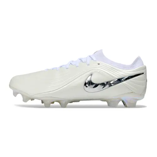 Chuteira Campo Nike Tiempo Maestro Elite FG Branco e Prata