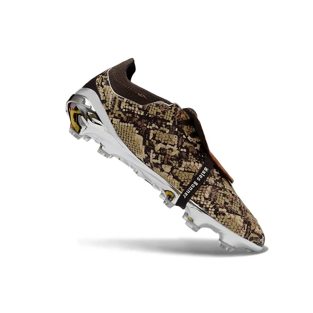 Chuteira Campo Adidas Predator Tongue 26 Elite FG Marrom e Prata