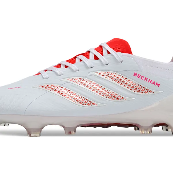 Chuteira Campo Adidas Predator 26 Elite FG Branco e Vermelho - Beckham