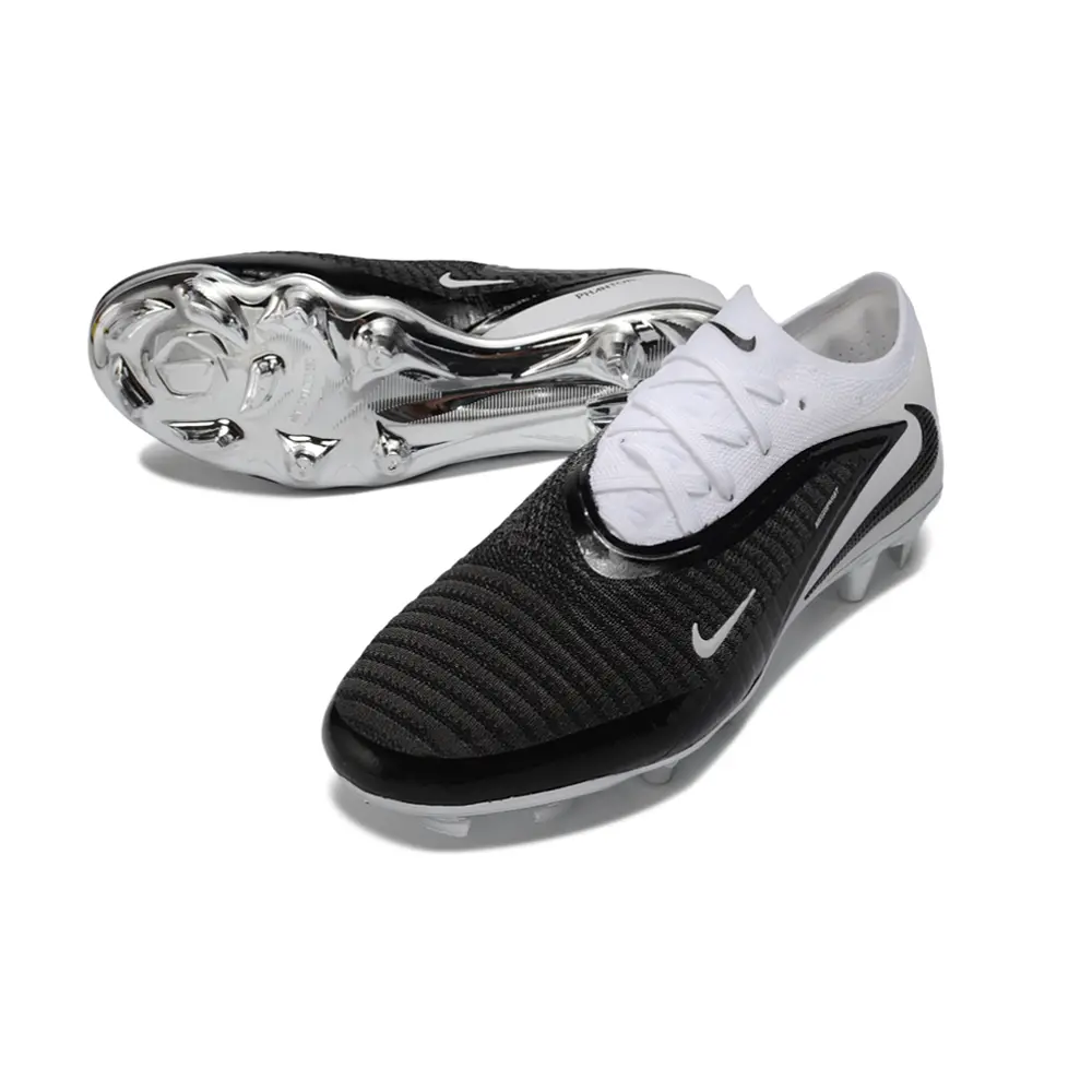 Chuteira Campo Nike Phantom GX 6 Elite FG Branco e Preto