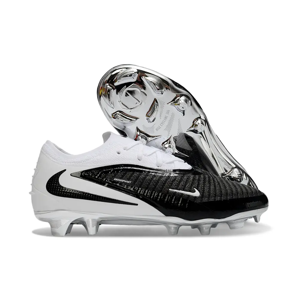 Chuteira Campo Nike Phantom GX 6 Elite FG Branco e Preto