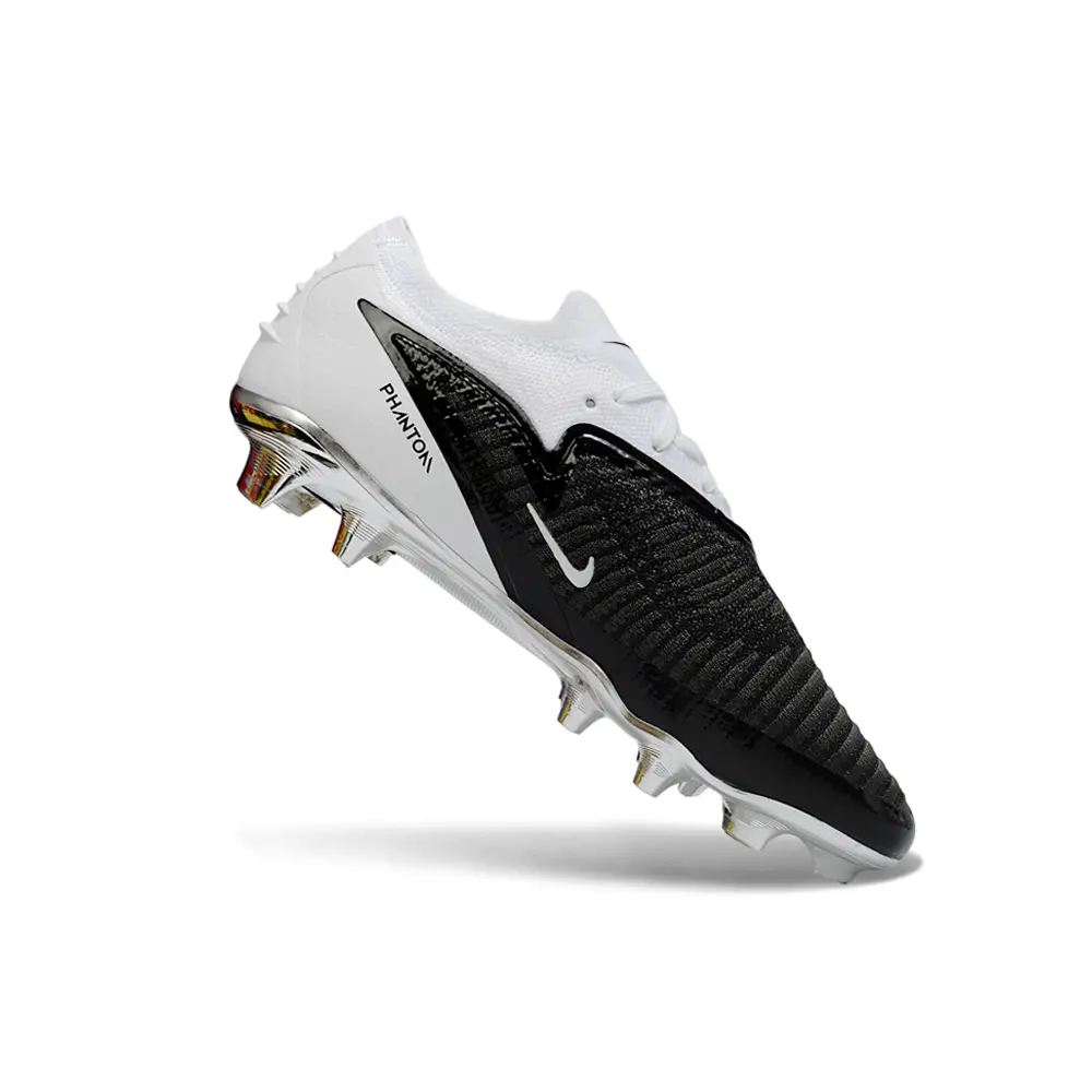 Chuteira Campo Nike Phantom GX 6 Elite FG Branco e Preto