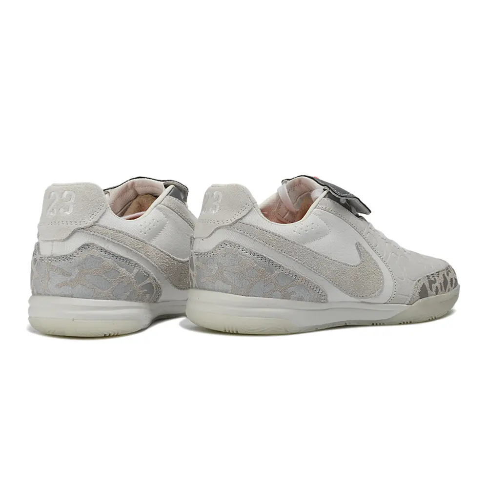 Chuteira Futsal Nike Tiempo Street Gato IC Bege e Cinza
