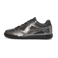 Chuteira Futsal Supreme x Nike SB Gato IC Prateada - imagem 1
