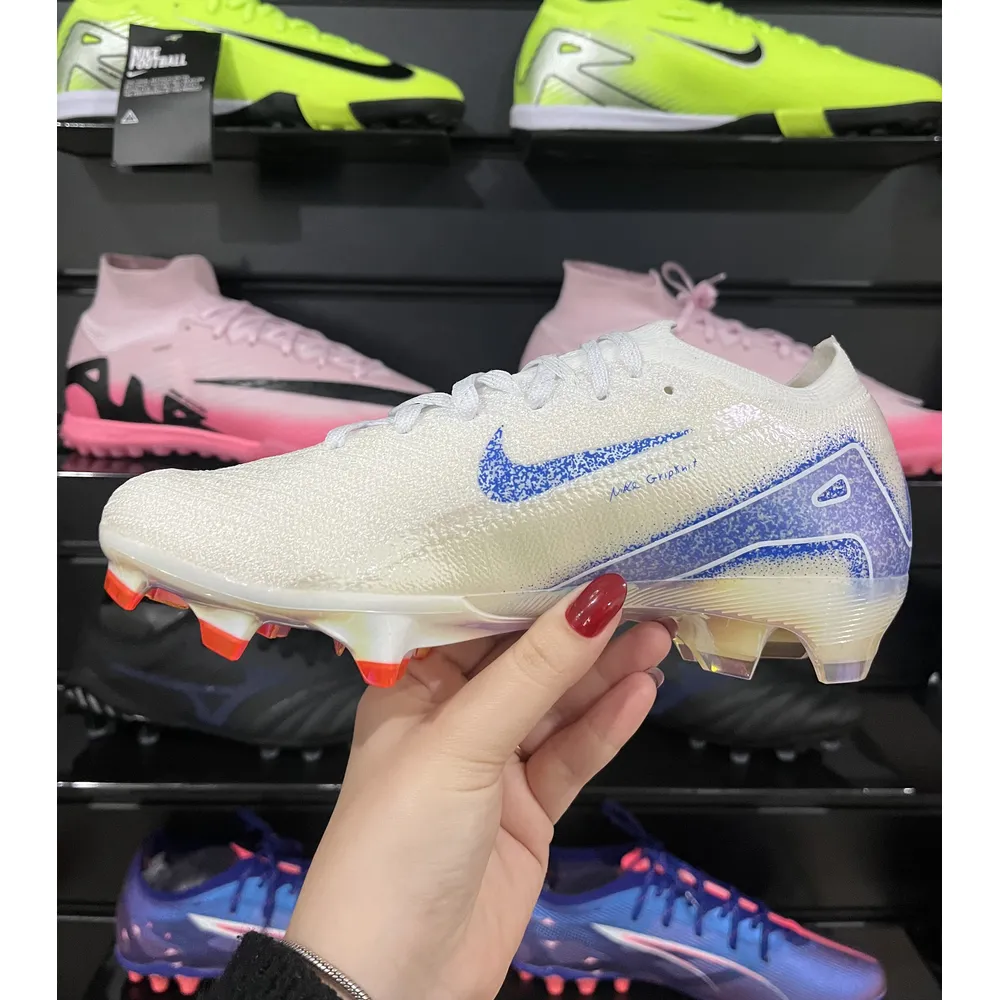 Chuteira Campo Nike Air Zoom Mercurial Vapor 16 Elite FG Branca, Azul e Laranja - Blueprint Pack - Pronta Entrega