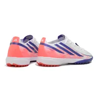 Chuteira Society Adidas F50 Hyperfast TF Branco, Azul e Rosa - imagem 3