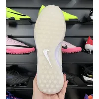 Chuteira Society Nike Tiempo TF Ronaldinho Branca e Dourada - Pronta Entrega - imagem 5