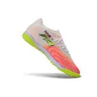 Chuteira Society Puma Future 9 TF Branco, Rosa e Verde - imagem 6