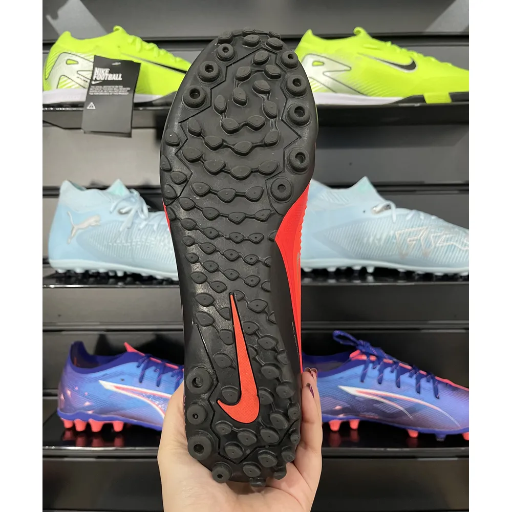Chuteira Society Nike Phantom ReactX 6 Pro TF Preto, Laranja e Dourado - Pronta Entrega