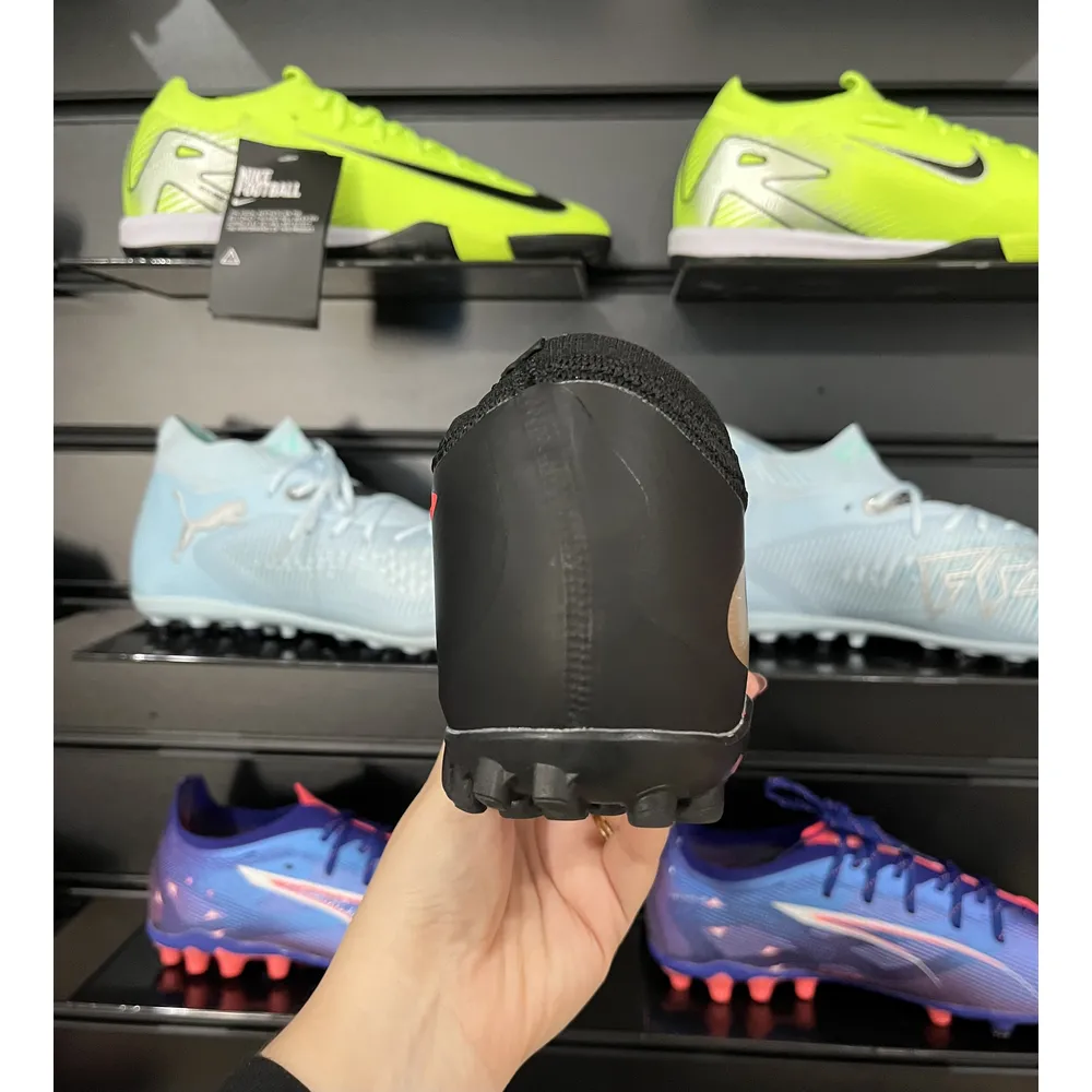Chuteira Society Nike Phantom ReactX 6 Pro TF Preto, Laranja e Dourado - Pronta Entrega