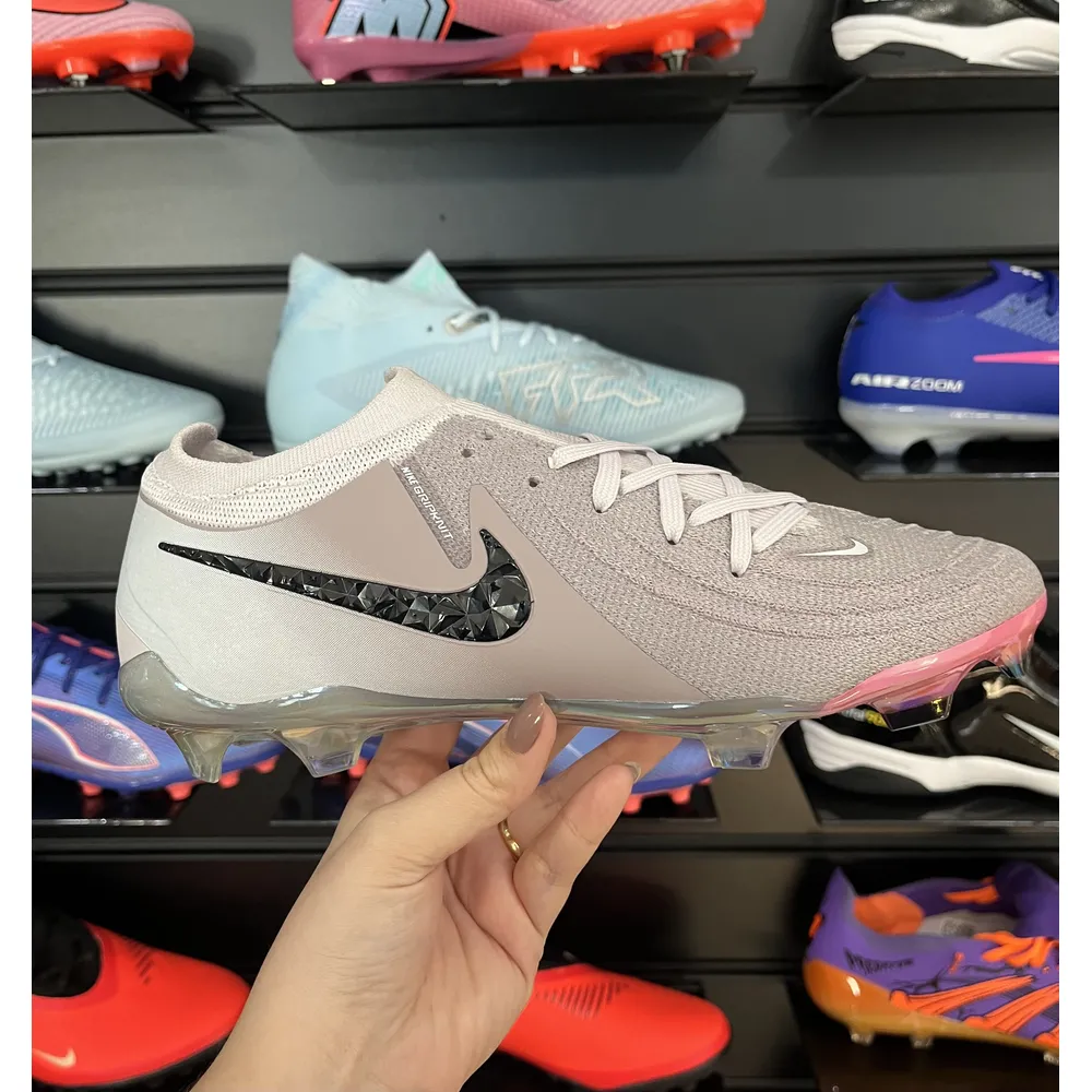 Chuteira Campo Nike Phantom GX 2 Elite FG Prata - Pronta Entrega