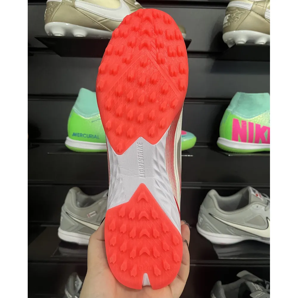 Chuteira Society Adidas F50 TF Branca, Cinza e Vermelha - Pronta Entrega