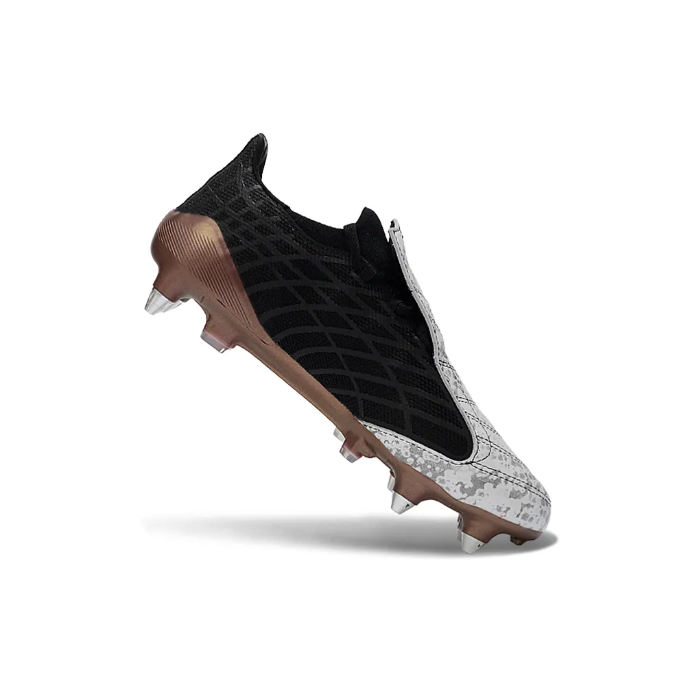 Chuteira Campo Adidas F50 Spider Remake Ponta de Alumínio Branco e Preto