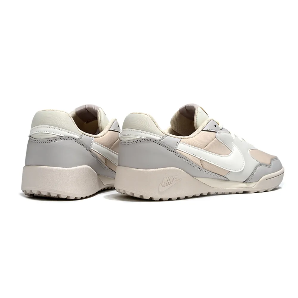 Chuteira Society Nike Terra Manta TF Bege e Branco