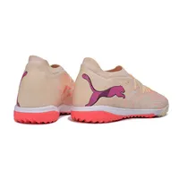 Chuteira Society Puma Future 9 TF Bege e Rosa - imagem 5