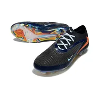 Chuteira Infantil Campo Nike Phantom GX 6 Elite FG Preto, Azul e Laranja - imagem 4