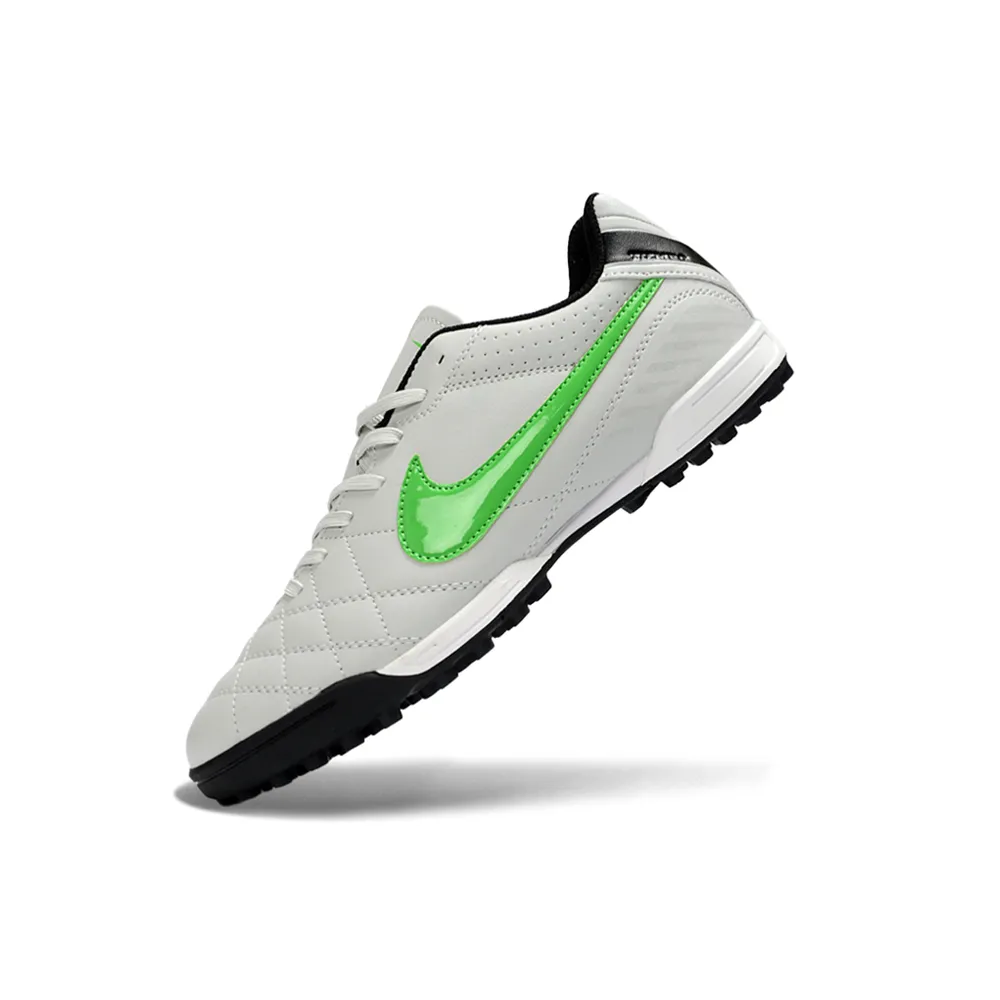 Chuteira Society Nike Tiempo Ligeira V TF Branco e Verde