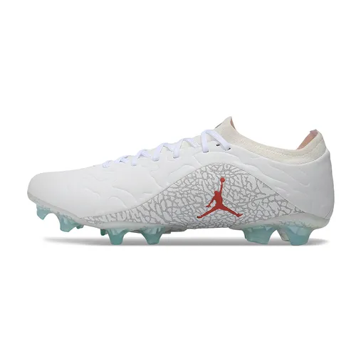 Chuteira Campo Nike Tiempo Maestro Elite FG Branco
