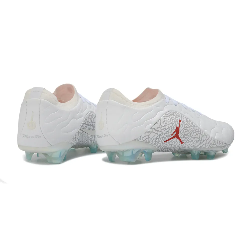 Chuteira Campo Nike Tiempo Maestro Elite FG Branco