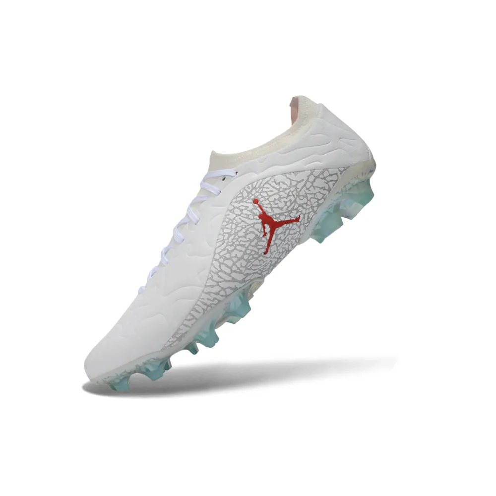 Chuteira Campo Nike Tiempo Maestro Elite FG Branco