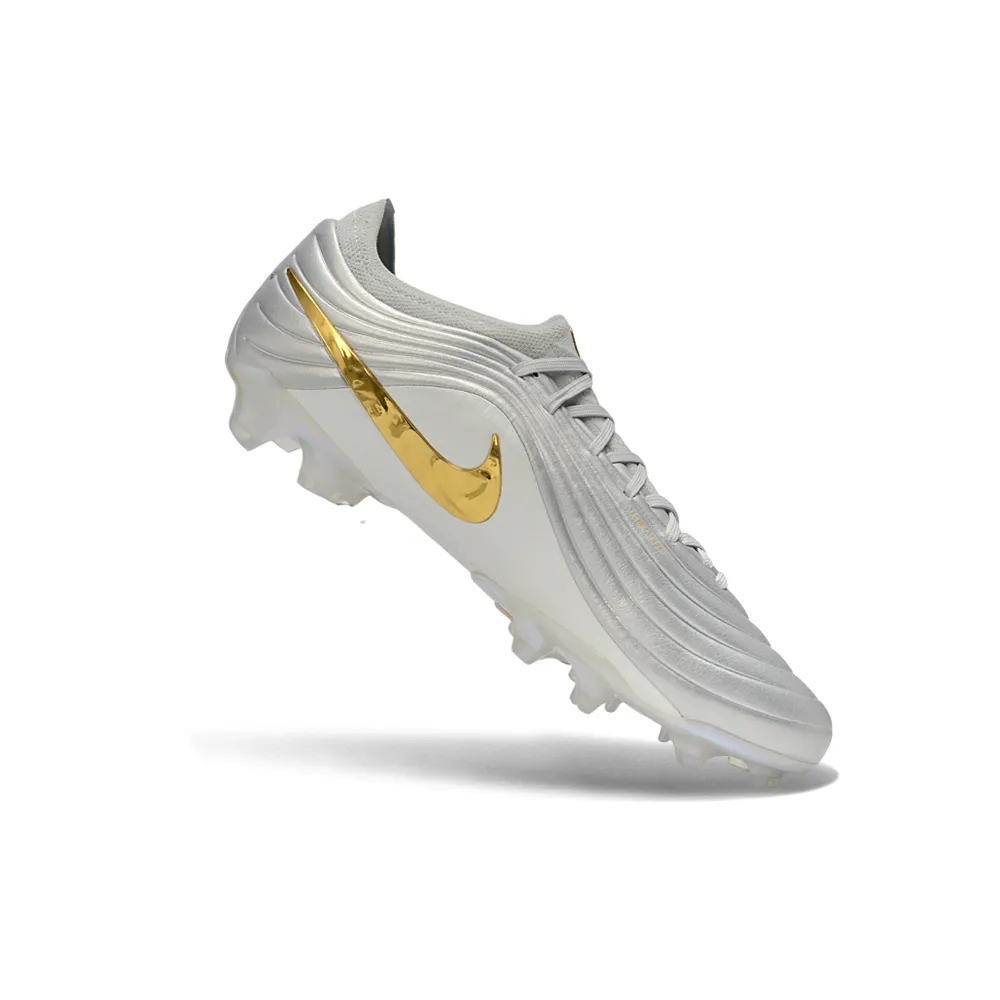 Chuteira Campo Nike Tiempo Maestro Elite FG Branco e Dourado