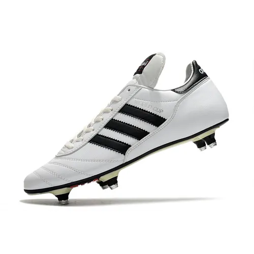 Chuteira Campo Adidas Copa Mundial Team Ponta de Aluminio Branca e Preta
