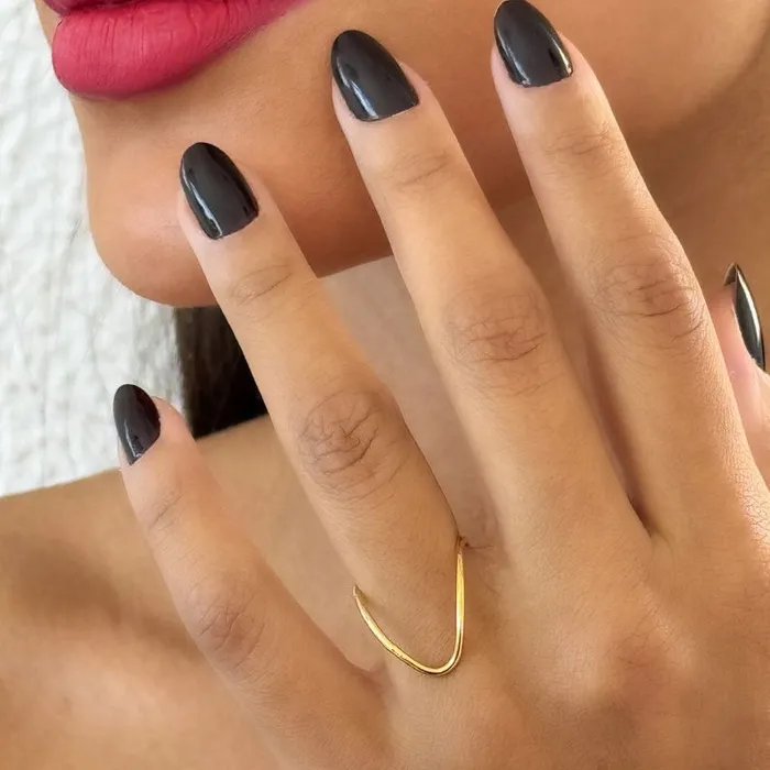 Anel Folheado a Ouro 18k e Prata Design Organico em V